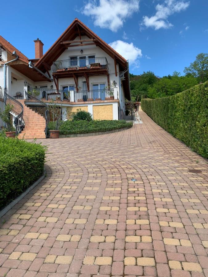 Holidaysport Haus Balatongyörök エクステリア 写真