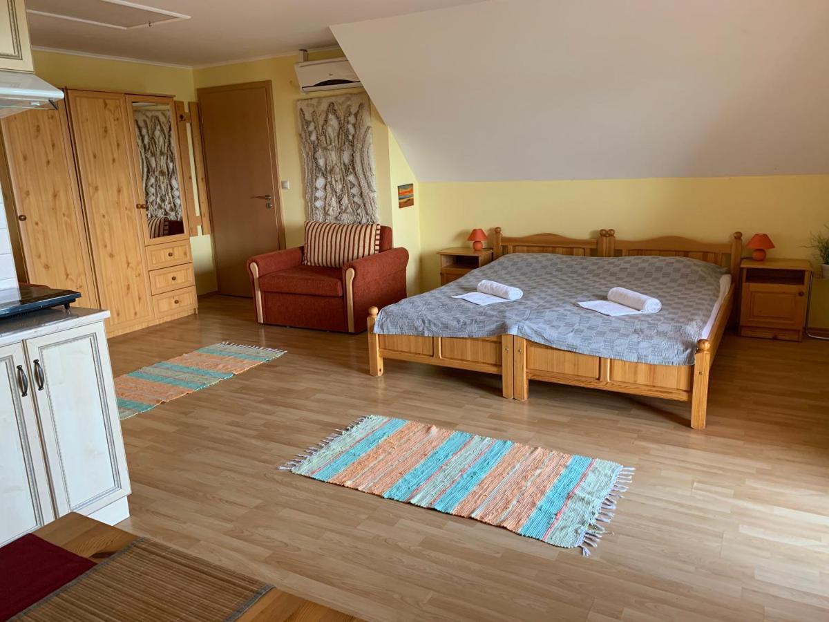 Holidaysport Haus Balatongyörök エクステリア 写真